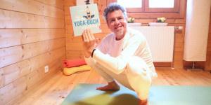 Beitragsbild des Blogbeitrags Das einfachste Yogabuch 
