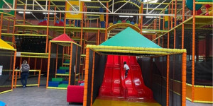 Beitragsbild des Blogbeitrags JOY – Das Kinderparadies