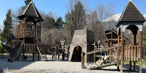 Beitragsbild des Blogbeitrags Spielplatz Innsbruck Hofgarten