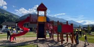 Beitragsbild des Blogbeitrags 10 Outdoor-Kinderspielplätze in Tirol (Kostenlos) 