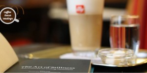 Beitragsbild des Blogbeitrags Coffee House Readings #1: “The Art of Stillness”