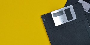 Beitragsbild des Blogbeitrags What the heck does YOLO mean? – The Generation Gap of Digitalisation