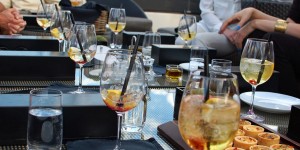 Beitragsbild des Blogbeitrags Rooftop-DJ-Würstel-Vodka // Blogger Bar-Tour
