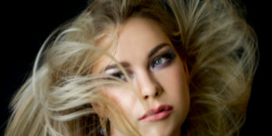 Beitragsbild des Blogbeitrags SUNDAY HUNTER: The Artist behind