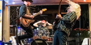 Beitragsbild des Blogbeitrags Brian Berggoetz, the leader of two bands, is back with 