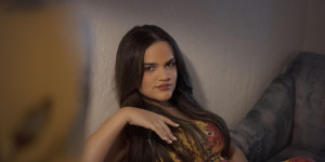 Beitragsbild des Blogbeitrags Love & Fragility: “When You Love Me” by Cat Serrano