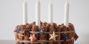 Beitragsbild des Blogbeitrags DIY-Adventkranz aus Zapfen 