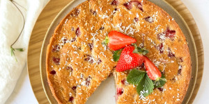 Beitragsbild des Blogbeitrags Veganer – Erdbeer – Kokoskuchen