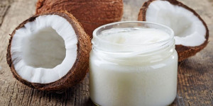 Beitragsbild des Blogbeitrags Myths of Coconut Oil 