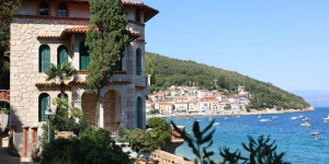 Beitragsbild des Blogbeitrags Mošćenička Draga: Zuhause am Meer