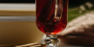 Beitragsbild des Blogbeitrags Turbo Punsch Beeren Punsch Rezept: alkoholfrei