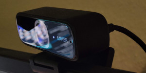 Beitragsbild des Blogbeitrags Anker PowerConf C300 im Test: Das kann die 1080p Webcam 
