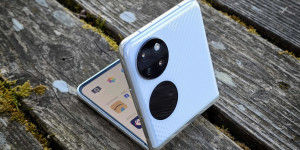 Beitragsbild des Blogbeitrags Huawei P50 Pocket im Test: Es macht extrem viel Spaß, aber …