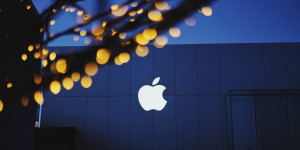Beitragsbild des Blogbeitrags Apple-Dienste down: iCloud, Apple Music, TV+, App Store, iMessage und mehr nicht erreichbar