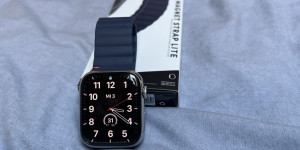 Beitragsbild des Blogbeitrags DECODED Silicone Magnet Traction Strap Lite im Test: Das Armband für die Apple Watch 