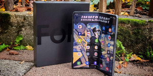 Beitragsbild des Blogbeitrags Samsung Galaxy Z Fold4 im Test: Unboxing und Ersteindruck