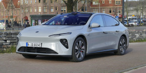 Beitragsbild des Blogbeitrags NIO ET7 im Test: Kann die Luxus-Limousine im Alltag überzeugen?