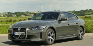 Beitragsbild des Blogbeitrags BMW i4 eDrive40 im Test: Wirklich so effizient?
