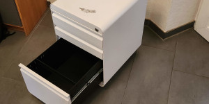 Beitragsbild des Blogbeitrags Flexispot CB2 im Test: Rollcontainer für den Schreibtisch 