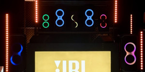 Beitragsbild des Blogbeitrags JBL Event IFA 2023: Neue Kopfhörer, neue Partybox und neue Home-Speaker