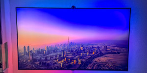 Beitragsbild des Blogbeitrags Nanoleaf 4D Screen Mirror Kit im Test: Was kann die Ambilight Alternative?