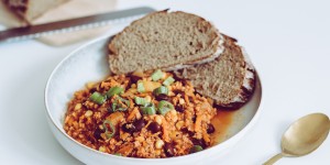 Beitragsbild des Blogbeitrags Rezept: Veganes Chili sin Carne 