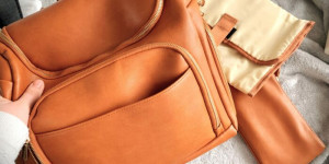 Beitragsbild des Blogbeitrags Wickeltasche packen – das darf nicht fehlen