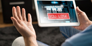 Beitragsbild des Blogbeitrags 11 Tipps, wie Du eine Spielsucht erkennen und verhindern kannst
