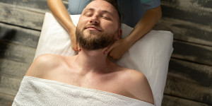 Beitragsbild des Blogbeitrags Beauty-Treatments For Men: Drei Studios, die mit überragenden Kundenbewertungen überzeugen 