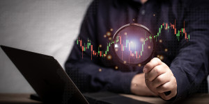 Beitragsbild des Blogbeitrags Warum Trading eine Fähigkeit ist, die jeder Mann in diesem Jahr verfeinern sollte