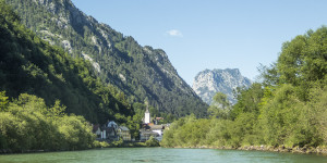 Beitragsbild des Blogbeitrags Kajaktour auf der Traun von Lauffen bis Ebensee