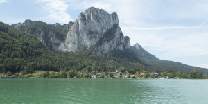 Beitragsbild des Blogbeitrags Camping am Mondsee unterhalb der Drachenwand