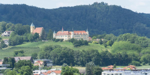 Beitragsbild des Blogbeitrags Von Schloss St. Martin über den Kehlberg bis nach Straßgang – Stadtwanderung Graz 
