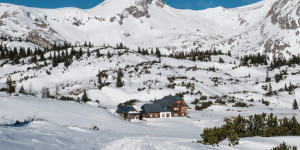 Beitragsbild des Blogbeitrags Zur Sonnschienhütte als Schneeschuhwanderung von Jassing 