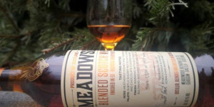 Beitragsbild des Blogbeitrags Meadowside Blended Scotch Whisky 43,1% 