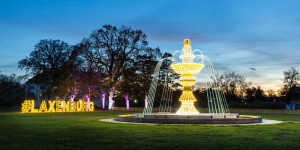 Beitragsbild des Blogbeitrags Niederösterreich Ausflug: Lichtergarten Illumina Schloss Laxenburg!