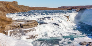 Beitragsbild des Blogbeitrags Island: Ausflug Golden Circle Tour mit Wasserfall, Geysir und zwei Kontinenten 