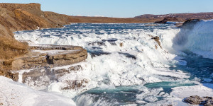 Beitragsbild des Blogbeitrags Island: Ausflug Golden Circle Tour mit Wasserfall, Geysir und zwei Kontinenten
