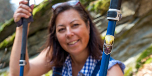 Beitragsbild des Blogbeitrags Stockwappen von Berghammer für die Wanderstöcke