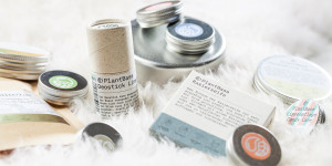 Beitragsbild des Blogbeitrags Nachhaltigkeit: Kosmetik plastikfrei, ohne Tierversuche und zu 100 Prozent pflanzlich! Plantbase