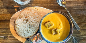 Beitragsbild des Blogbeitrags Island: Reykjavik 3 Lokaltipps plus Hotdogstand