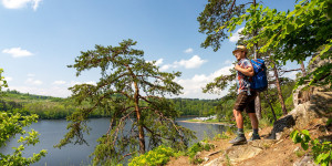 Beitragsbild des Blogbeitrags Waldviertel wandern: Ruine Dobra - Sagenweg