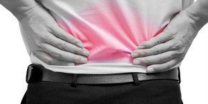 Beitragsbild des Blogbeitrags Psychisch bedingte Rückenschmerzen mit multimodaler Therapie heilen 