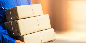 Beitragsbild des Blogbeitrags Probleme bei Paketzustellungen – Tipps für Konsumentinnen und Konsumenten