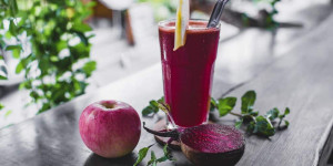 Beitragsbild des Blogbeitrags Hurom Slow Juicer im Einzeltest 