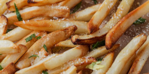 Beitragsbild des Blogbeitrags Heißluftfritteuse – 18 überragende Modelle im Vergleich