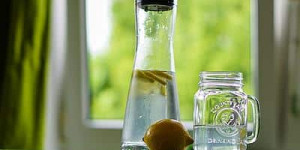 Beitragsbild des Blogbeitrags Die 6 besten Wasserkaraffen 2024 – Großer Test & Vergleich