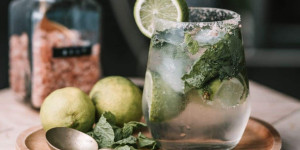 Beitragsbild des Blogbeitrags Perfekte Caipirinhas – die 6 besten Cocktail Stößel im Test 