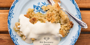Beitragsbild des Blogbeitrags Swedish Rhubarb Crumble (Smulpaj)