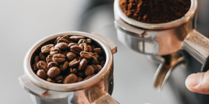 Beitragsbild des Blogbeitrags Caffeine in Hypothalamic Amenorrhea Recovery